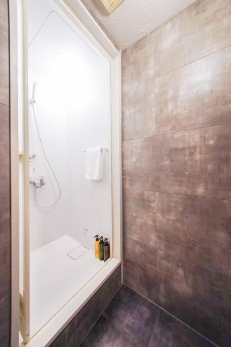 Appartement Sanacion Namba 難波千日前の5Ldk120平米 駅徒歩2分 広々バルコニーでバーベキューも可能 à Ōsaka Extérieur photo