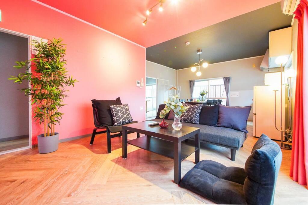 Appartement Sanacion Namba 難波千日前の5Ldk120平米 駅徒歩2分 広々バルコニーでバーベキューも可能 à Ōsaka Extérieur photo