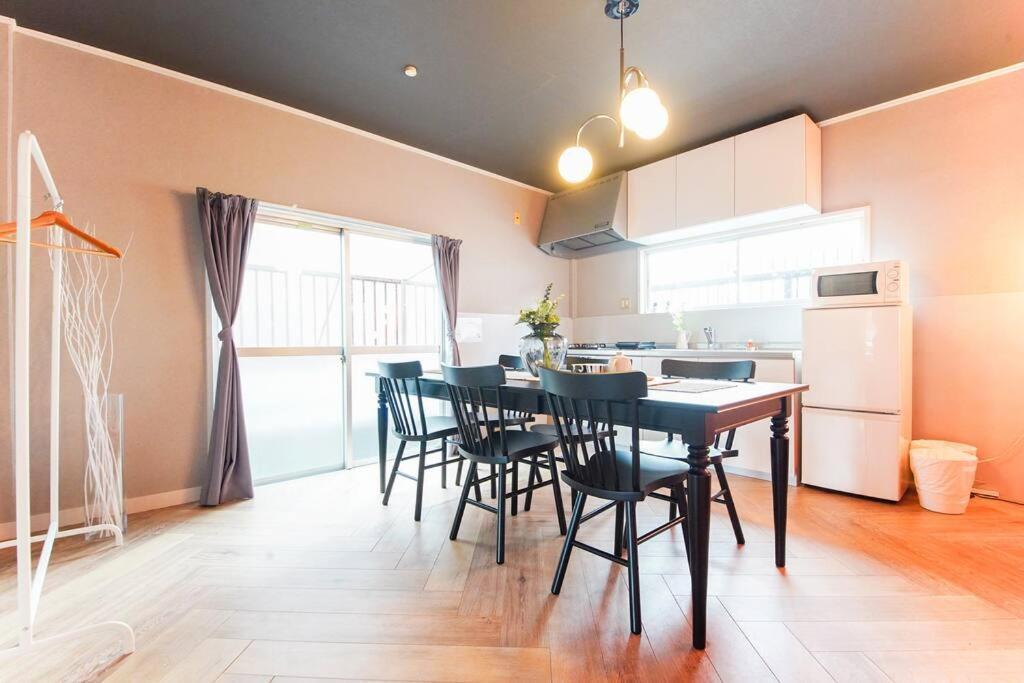 Appartement Sanacion Namba 難波千日前の5Ldk120平米 駅徒歩2分 広々バルコニーでバーベキューも可能 à Ōsaka Extérieur photo
