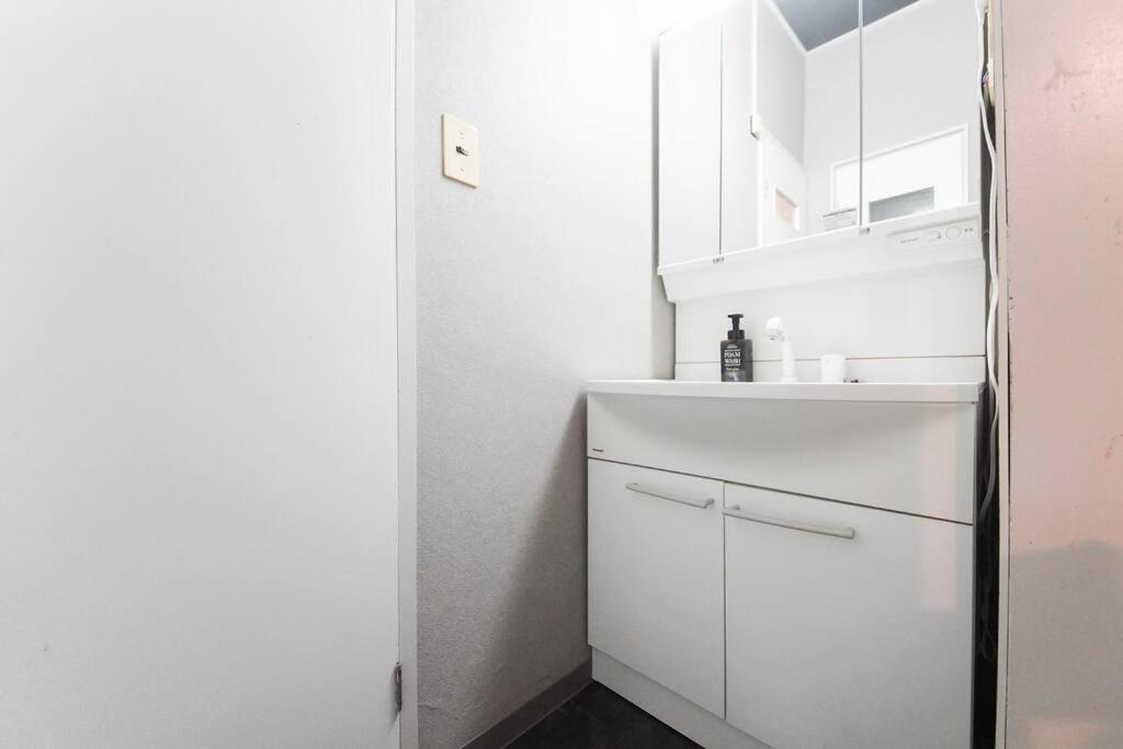 Appartement Sanacion Namba 難波千日前の5Ldk120平米 駅徒歩2分 広々バルコニーでバーベキューも可能 à Ōsaka Extérieur photo